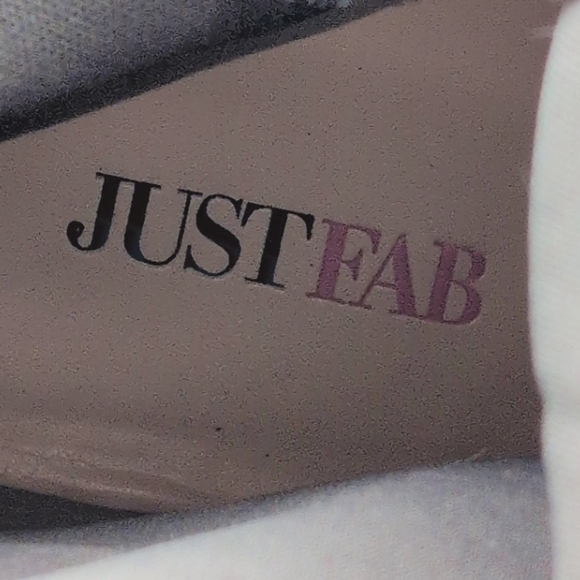 Women's Gray Just Fab Cut work Heeled Boots Ehrina Sz 7.5 - Picture 7 of 7